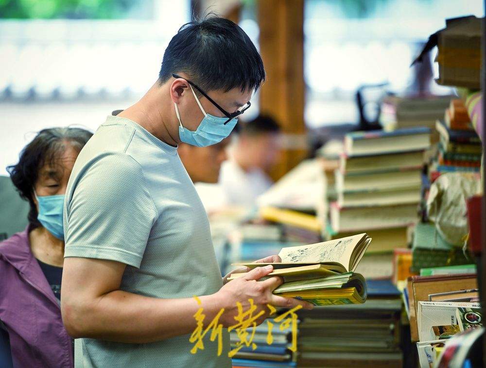 假期淘淘乐：中山公园有个“中山书苑”