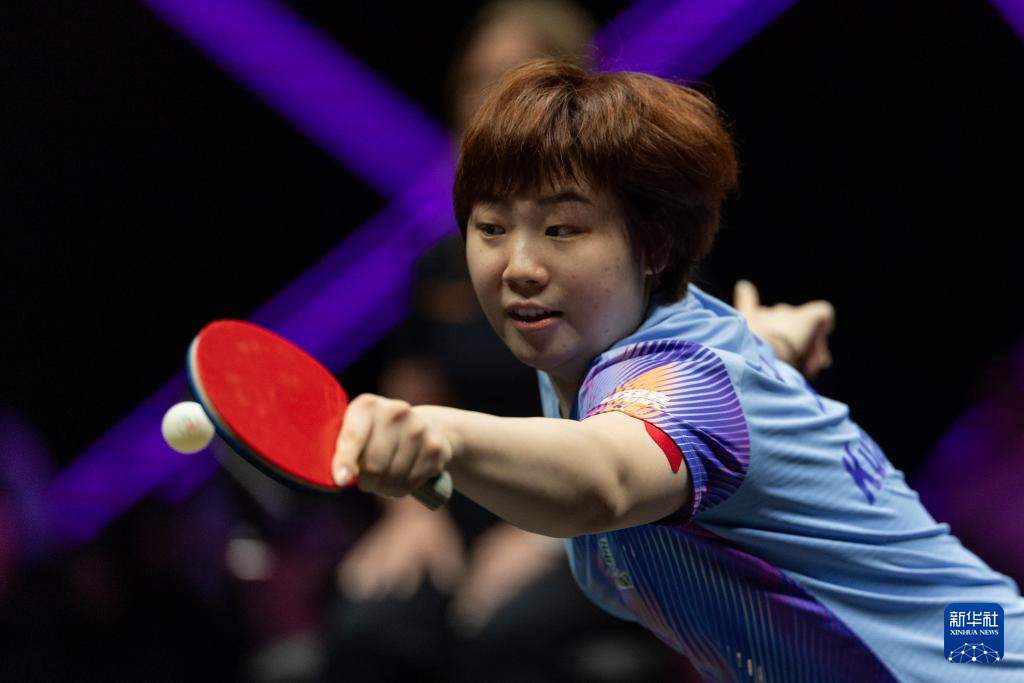 乒乓球——WTT重庆冠军赛：蒯曼晋级女单16强