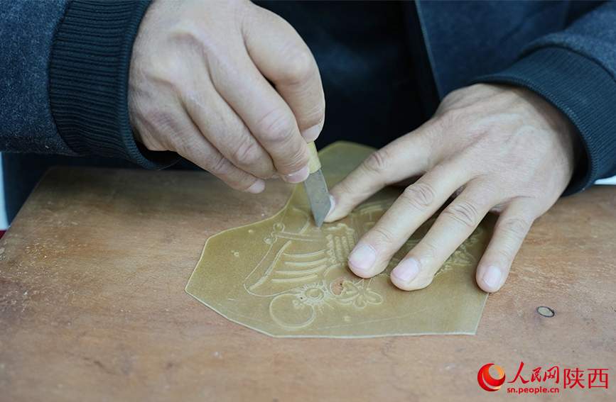 刀尖上的“光影”人生