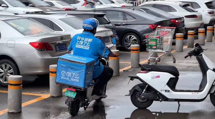 最高25km/h！骑电动自行车送外卖不能随意超速了