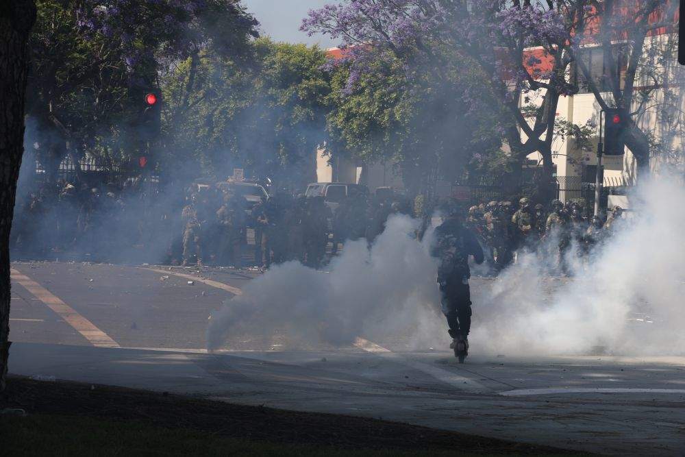 500名士兵待命 特朗普：将向任何地方派遣军队