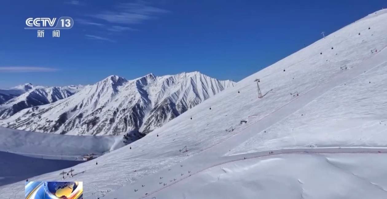 中国“冰雪热”传遍大江南北 各方期待用好亚冬冰雪红利