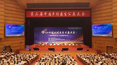 鱼跃医疗董事长吴群以前瞻性布局，引领企业响应国家政策号召