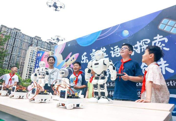 习近平总书记的深情寄望鼓舞新时代少年儿童成长成才