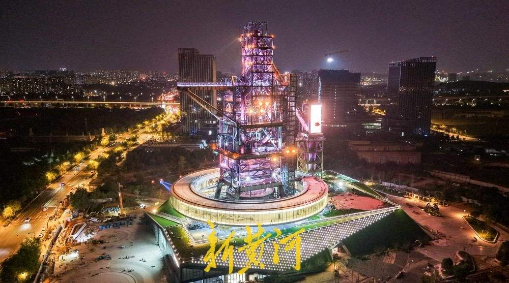 济钢3200高炉亮灯，中央森林公园工业遗迹焕新亮相