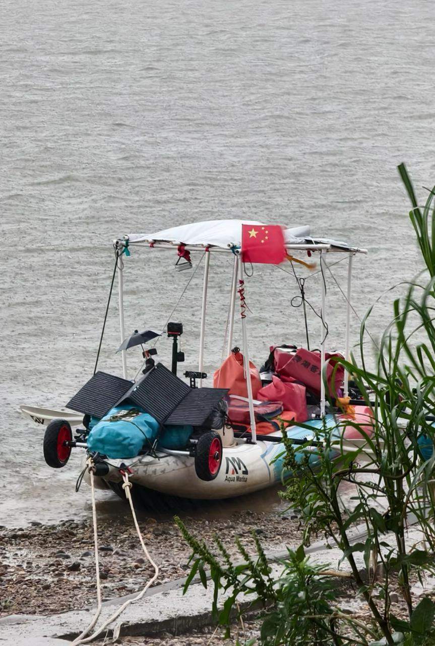 湖南80后男子挑战从湘江源头漂流4000公里至北京：想用这种方式给高考学子加油