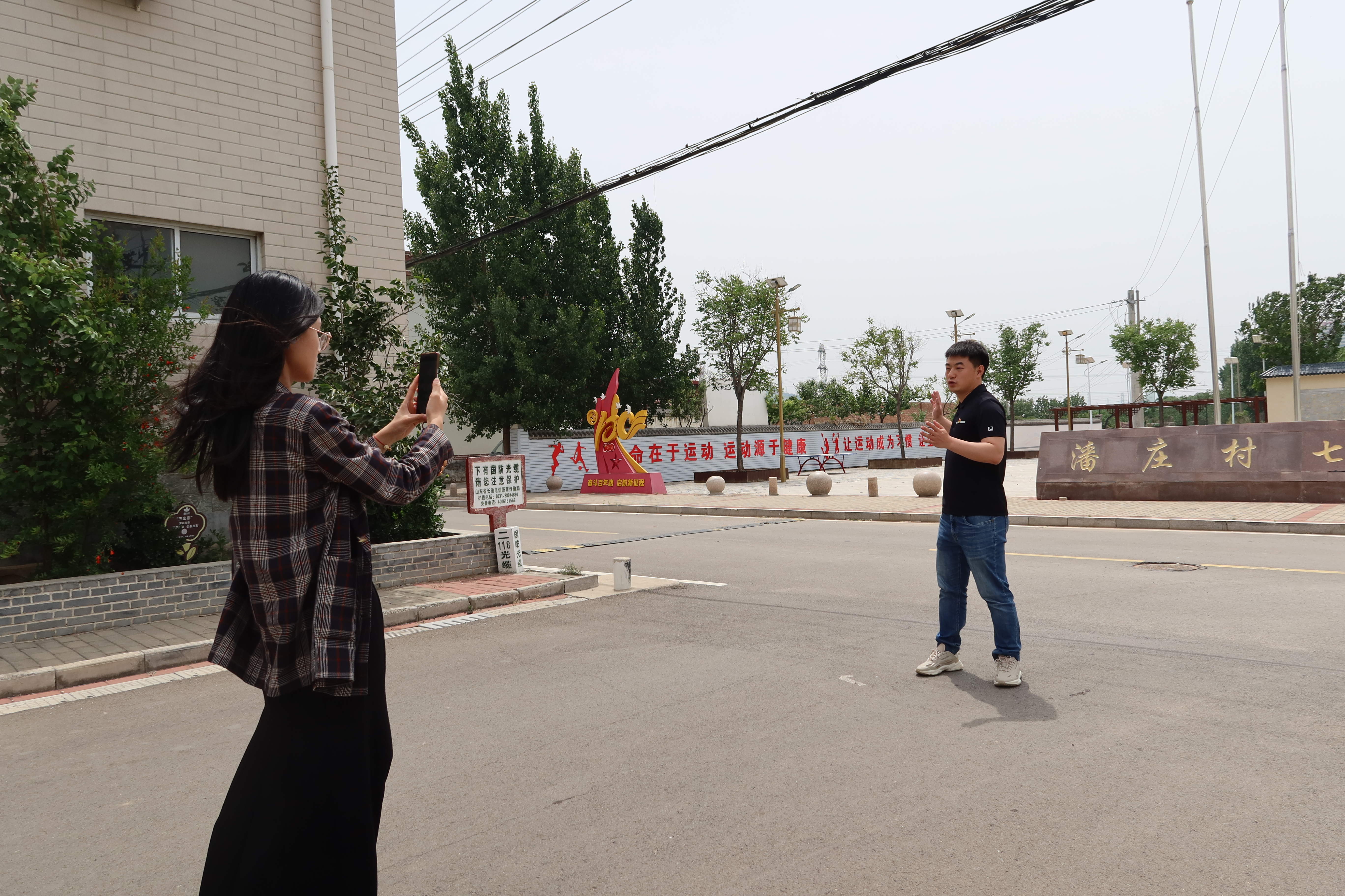 融媒·先锋丨既是“农村政策通”，又是“文旅推荐官”——“支书小孙”的三重身份