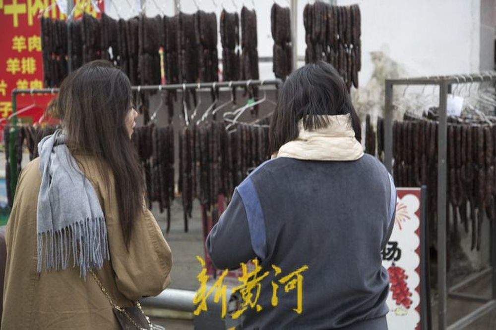 牛肉价格走低带火牛肉灌肠！济南市场上有牛肉店已销售香肠超千斤