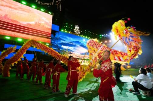 光影礼赞丰收 银幕赋能乡土 2026中国农民丰收节第九届乡村电影周乡村电影之夜 在怀柔成功举办