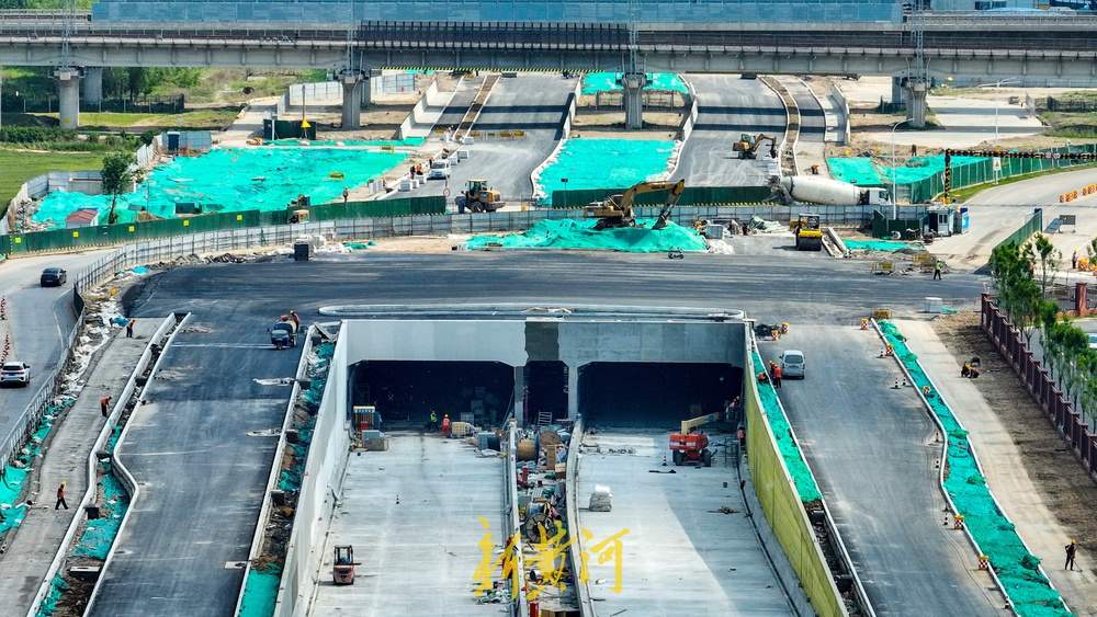 济南济泺路穿黄北延隧道有新进展，北端出入口已初具规模