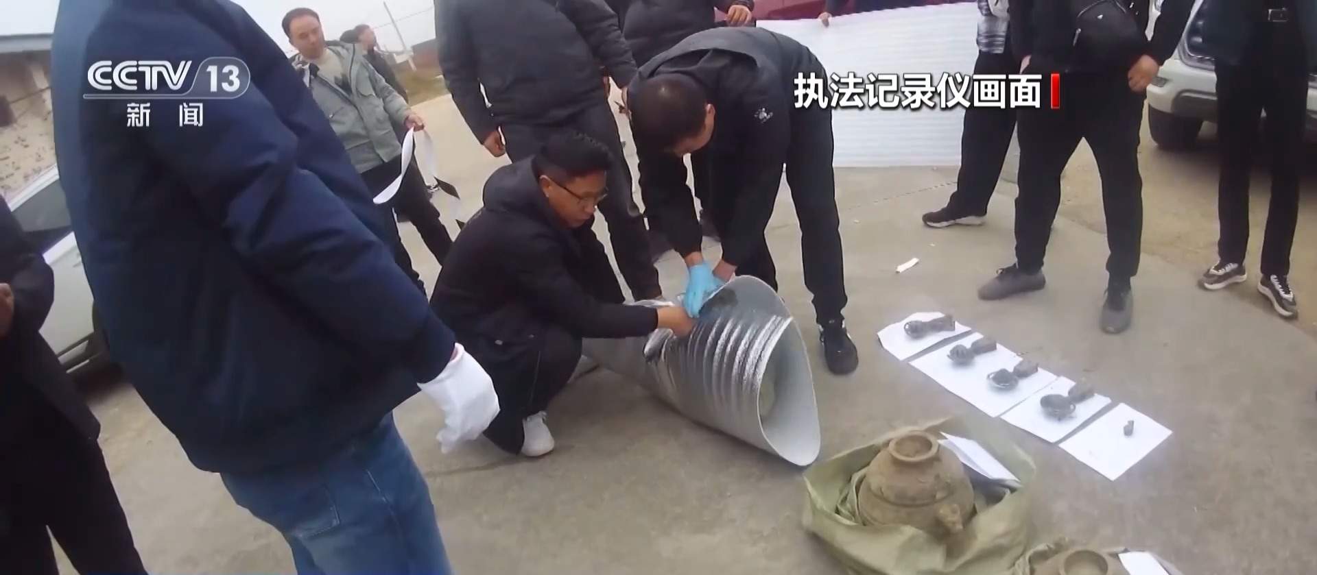 看小说学盗墓挖走20余件国宝 特大盗墓案细节曝光