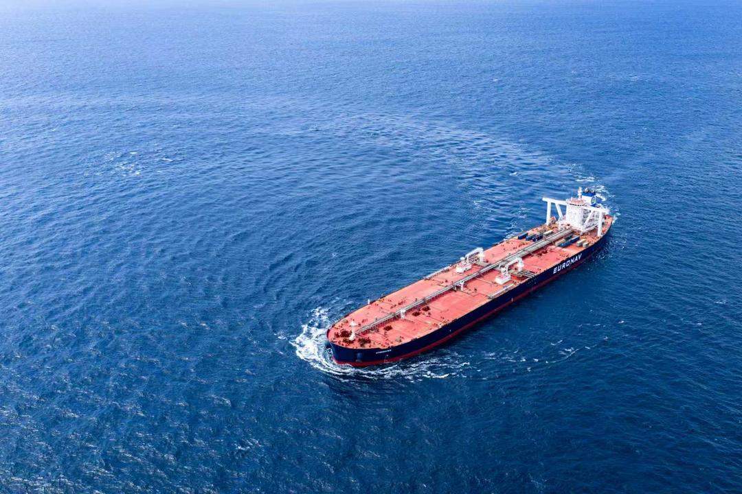 牢记嘱托 逐梦深蓝