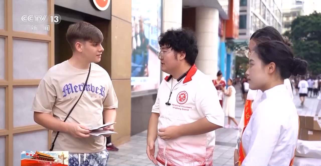 无人机、手机、潮玩……外国游客的“China Travel”购物清单更新了