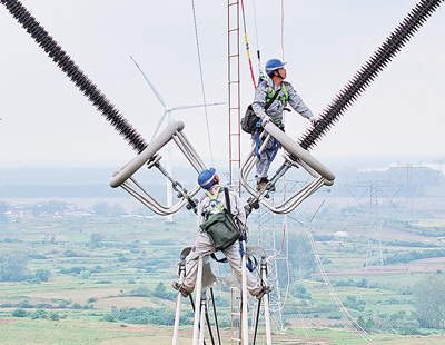 坚持协调发展，促进城乡融合和区域联动（稳中求进、提质增效 实现“十五五”良好开局）