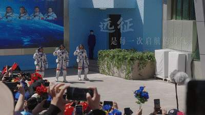 打开2025的记忆盒子｜这些奔赴，让星河不再遥远