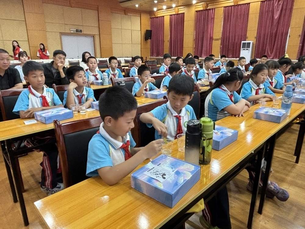 爱伴童心，快乐成长！济南市开展关爱农民工子女志愿服务活动