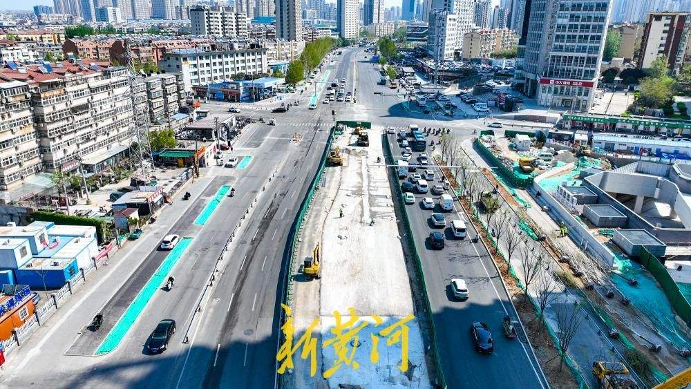 济南地铁6号线七里河站口道路“缝合” 工业南路快车道恢复双向奔赴