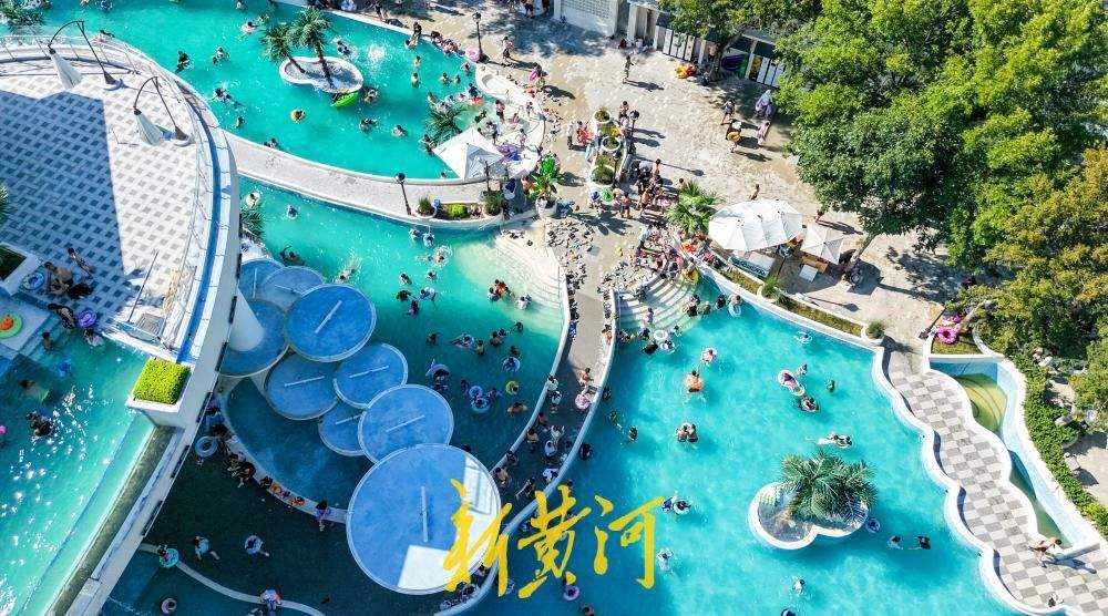 济南市区最大露天泳池开放，开启夏日清凉新体验