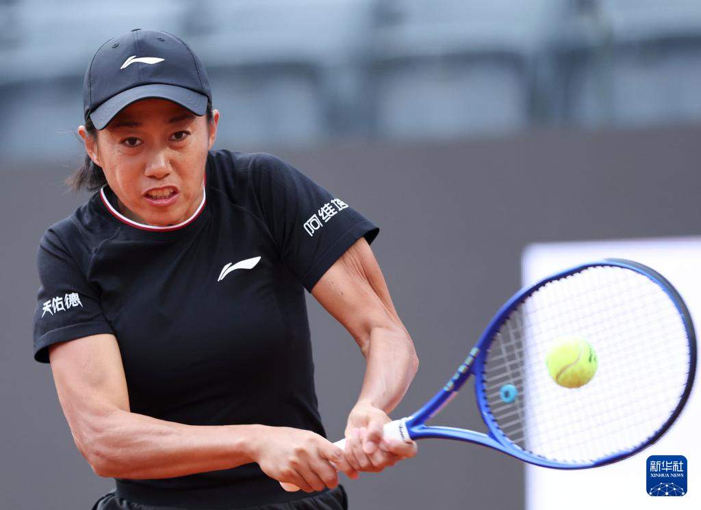 网球——WTA1000罗马站：张帅止步首轮