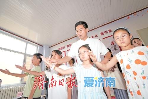 从田间到银幕农民导演！韩克：20多年坚守让非遗蟠龙梆子破圈新生