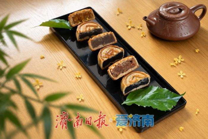 驻济高校月饼上新！颜值拉满，哪款是你的梦中情饼？