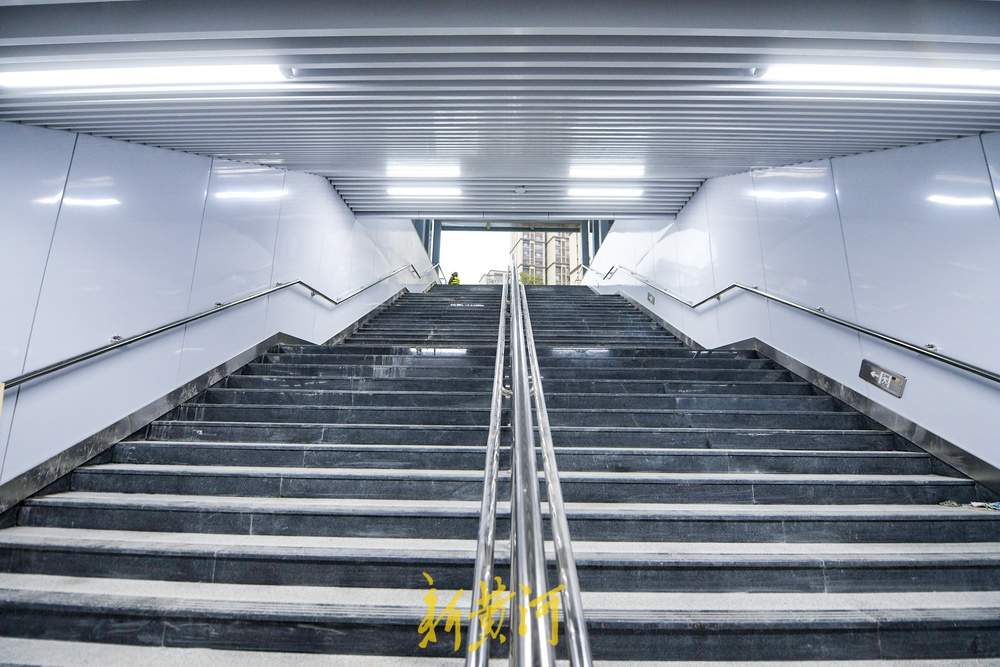 项目强省会|济南龙鼎大道首条地下人行通道“现身”