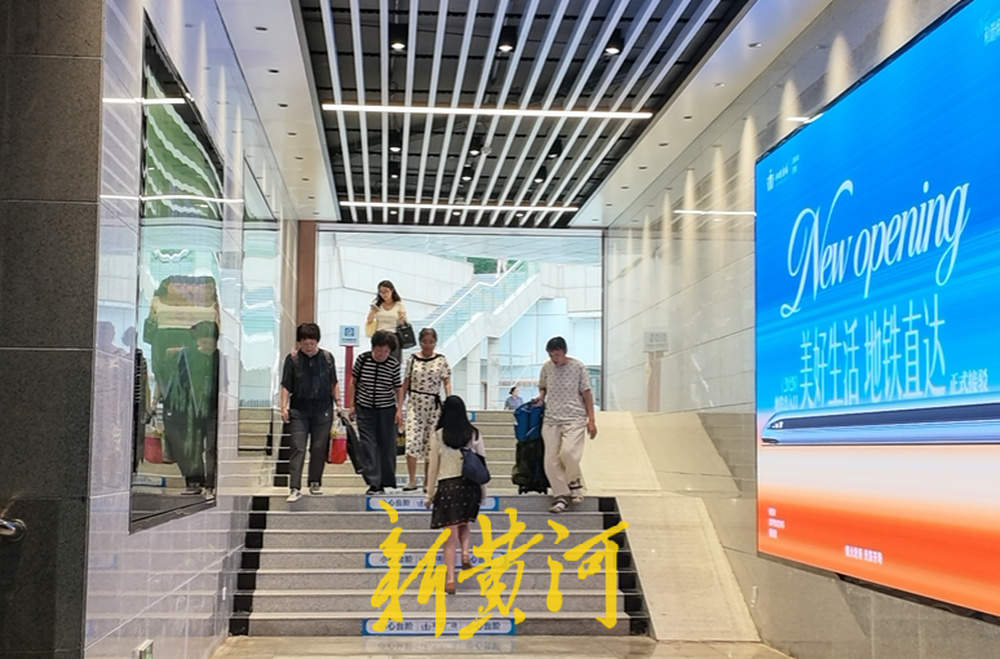 地铁站直达和谐广场：一条3分30秒通道的商业引力