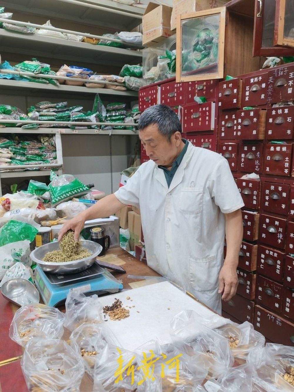 济南部分大宗中药材批发价降幅超50%，中成药企业销售毛利率普遍提升10%