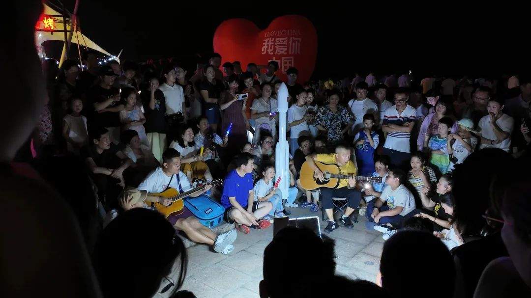 一箭十一星！捷龙三号遥六运载火箭在山东日照近海海域成功发射