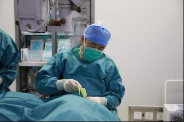 专访高度近视患者:后巩膜加固术半年,这场视力守护战终见曙光