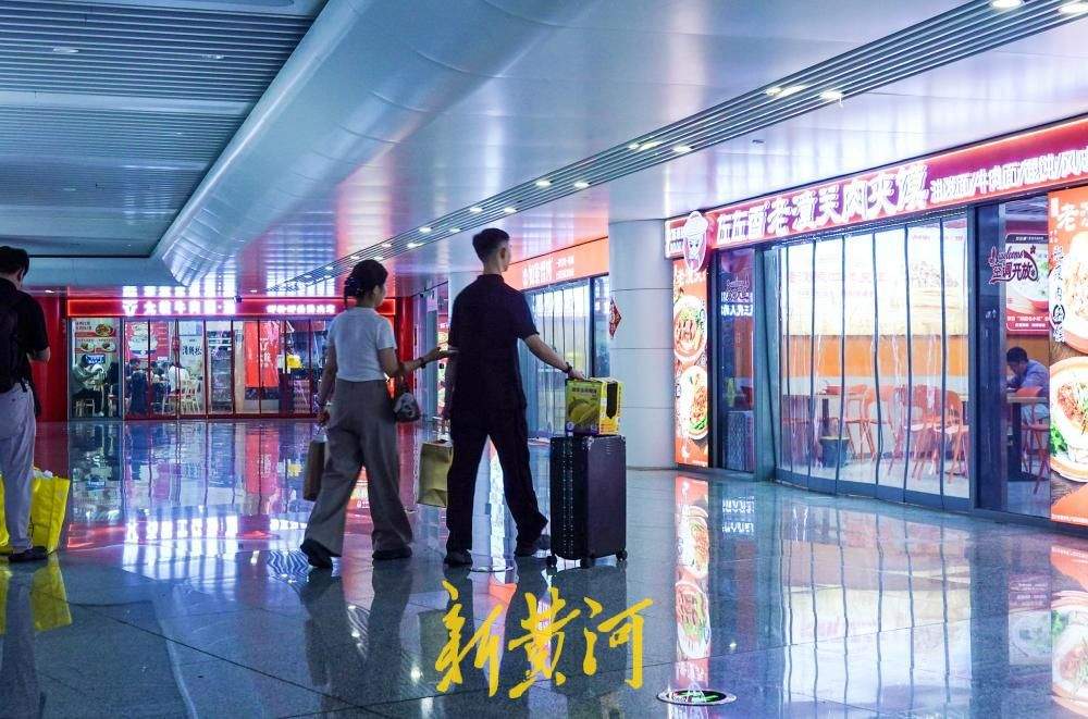 济南东站商业配套加速完善，形成小型TOD商圈