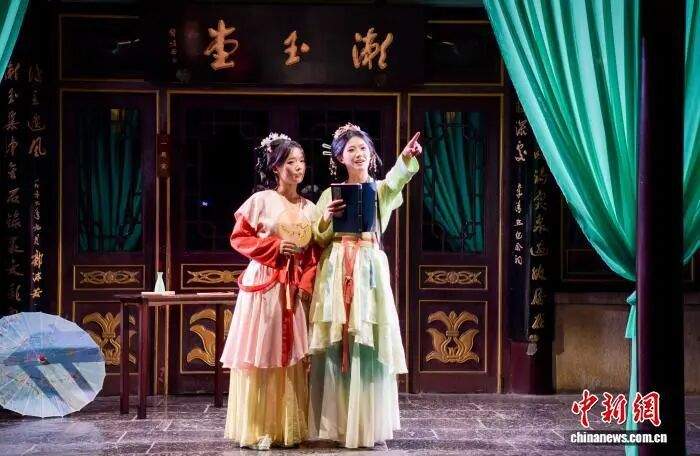 人这一辈子，一定要去济南赏一次泉！