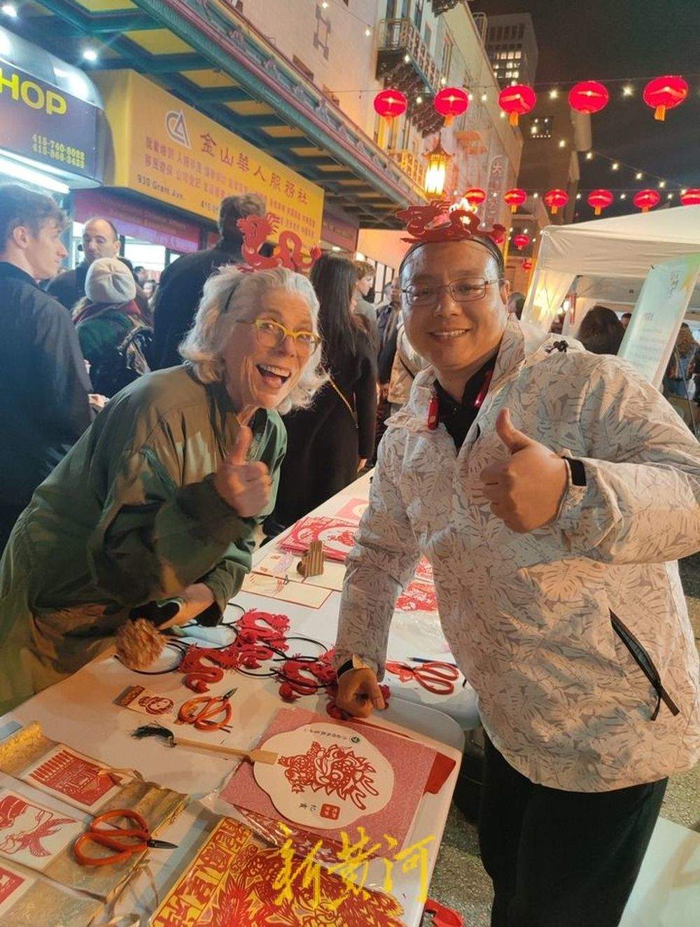 王涛让世界感受到济南剪纸的魅力