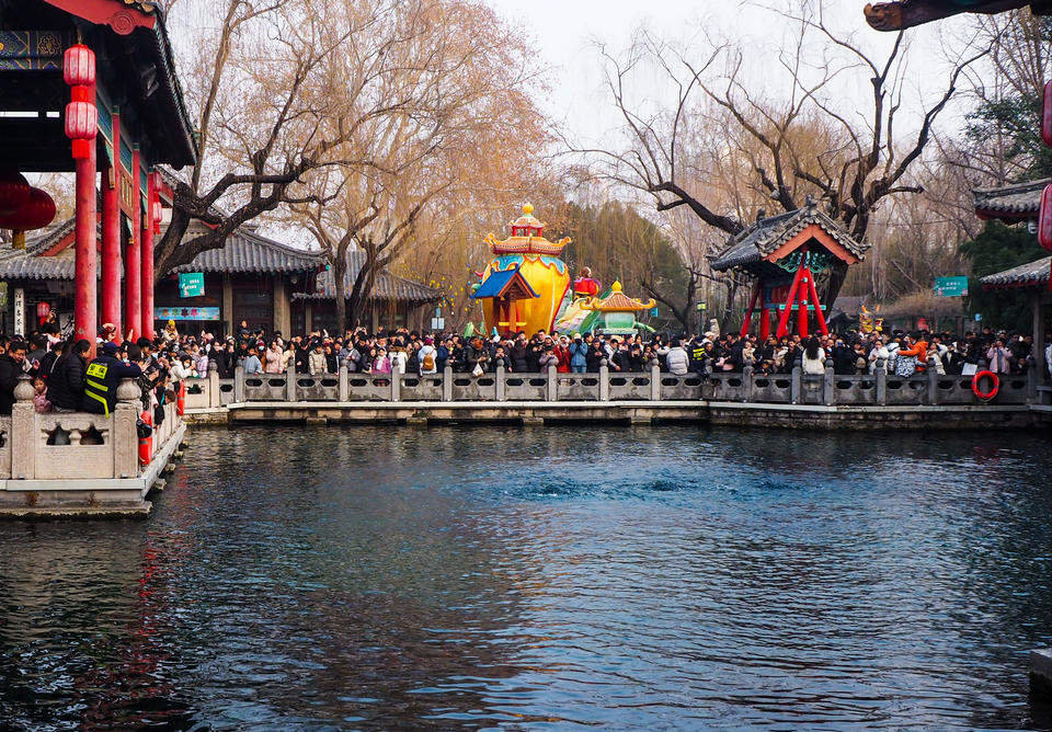 济南春节期间泉水水位很稳，泉水助推春节旅游持续高潮