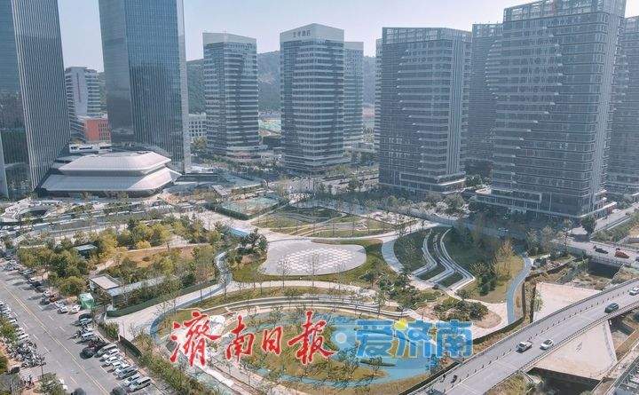 构建“公园—商业—办公”三位一体生态模式，济南“海右人才公园”建设初见成效