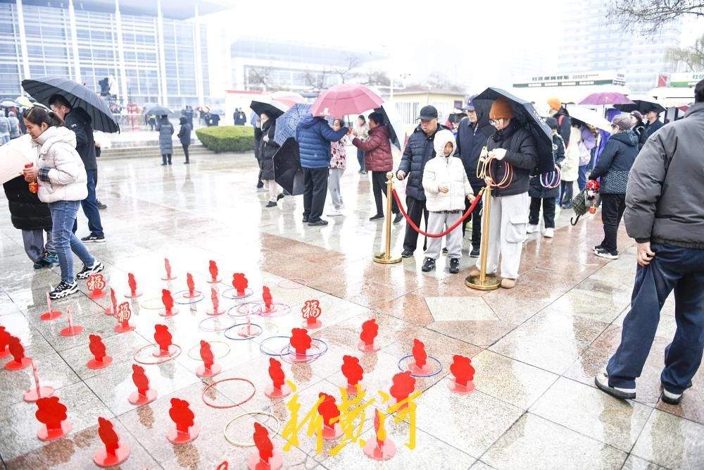好“舜”市集人气旺 年俗文化节点燃市井烟火