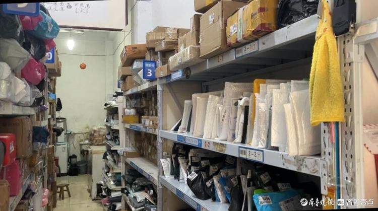 新规后的快递业：市民仍选择放驿站，有快递员电话被标诈骗电话