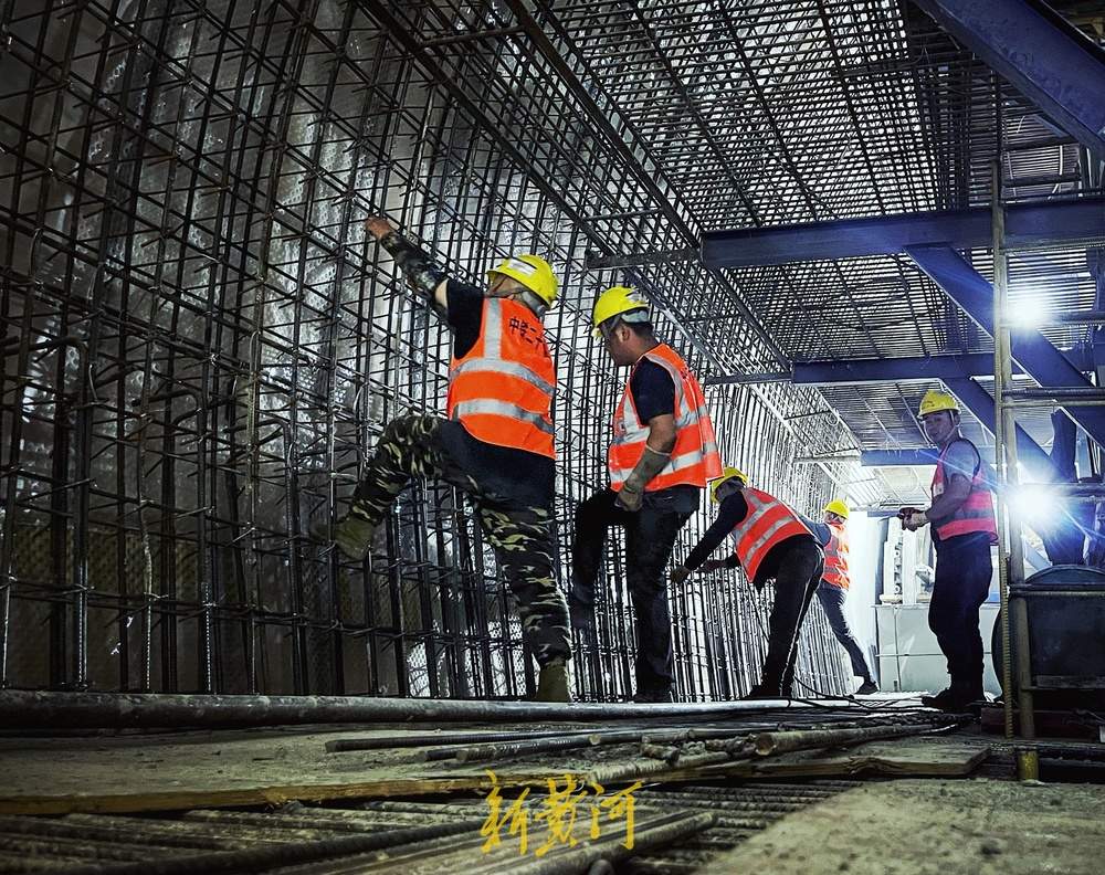 济枣铁路青铜山隧道进入正洞施工阶段,金象山隧道进洞