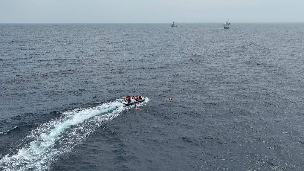 中越海警开展2025年第一次北部湾海域联合巡逻