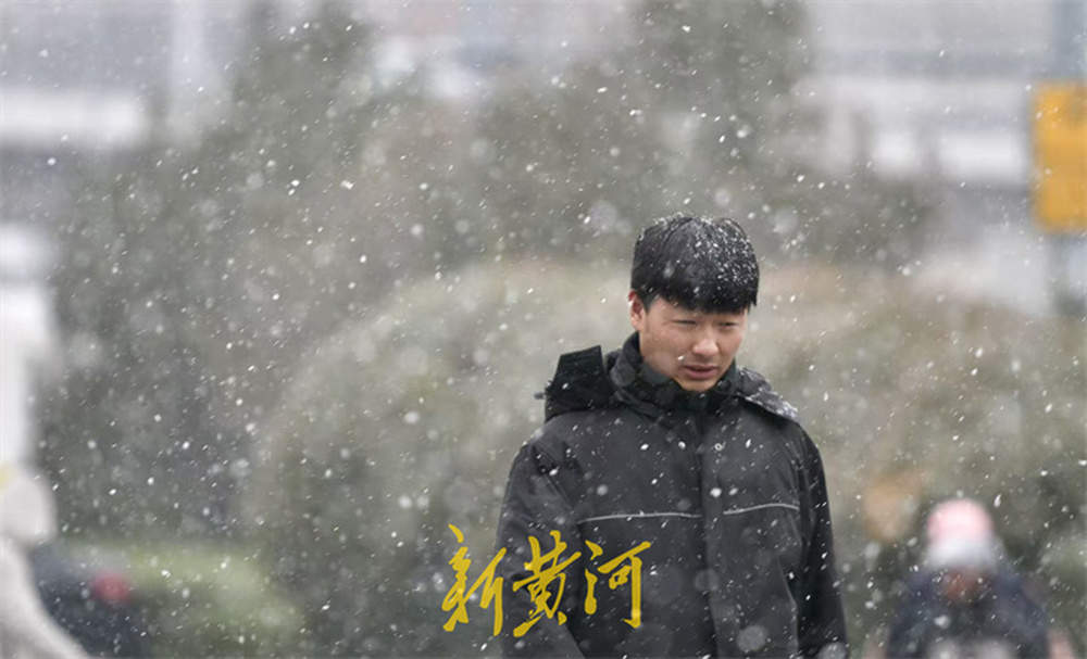 初雪降泉城，来看济南府