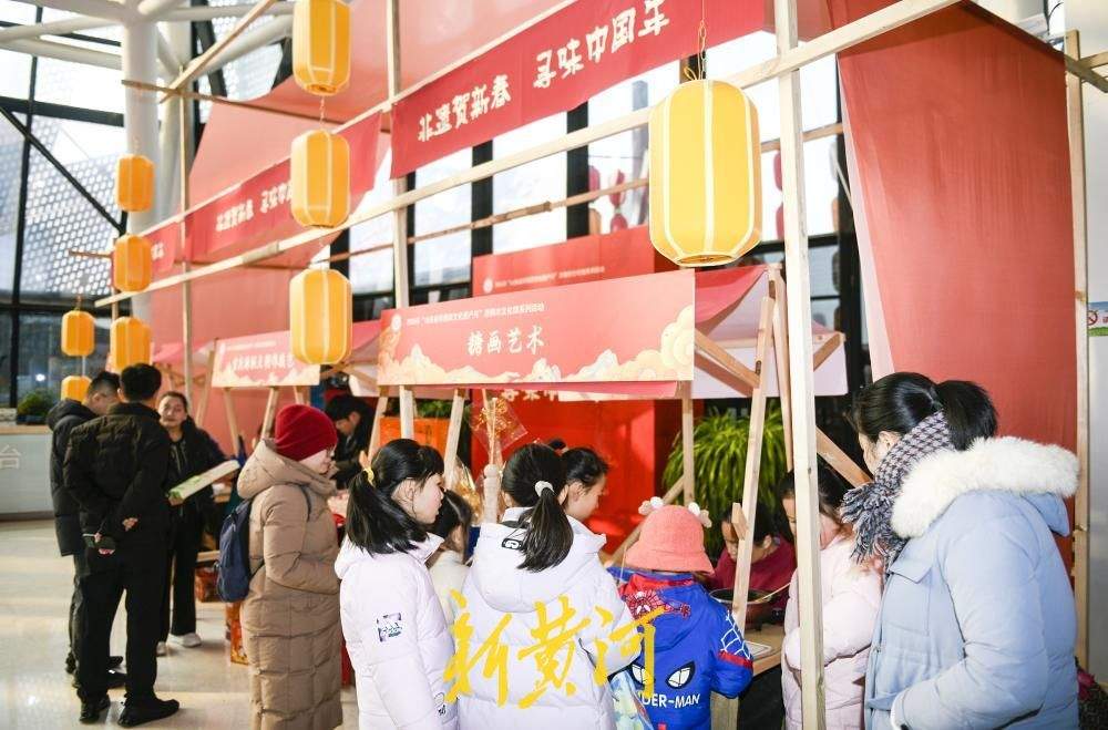 “泉”在济南过大年｜“骏马迎春”非遗市集火热开集，泉城年味别样浓