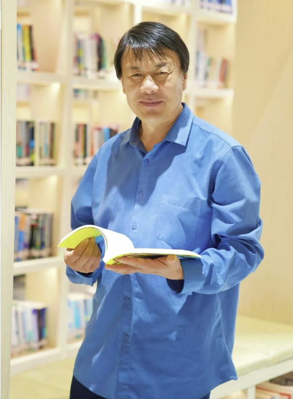 王计兵：在低处，记录这个时代