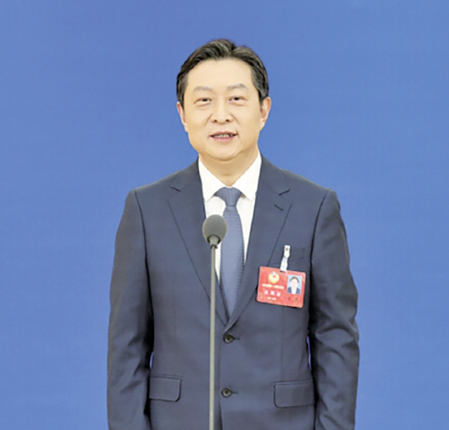 省政协委员陈鑫:推动优质医疗资源下沉 让群众看病“更近一步”