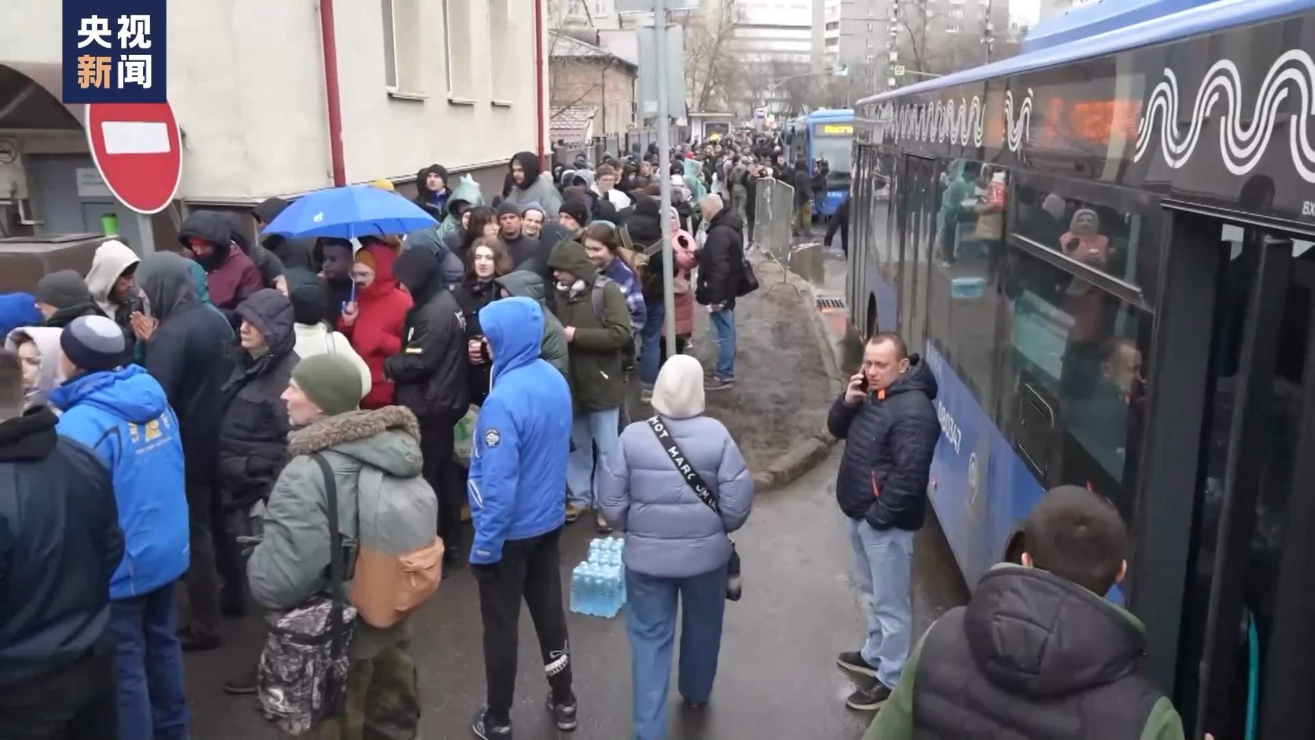 莫斯科公共排队献血：每片面都感念这是本身的负担