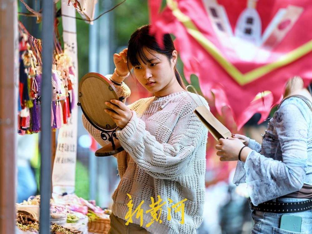 千佛山秋景上线，升级版游园会邀市民游客沉浸式赏景观演
