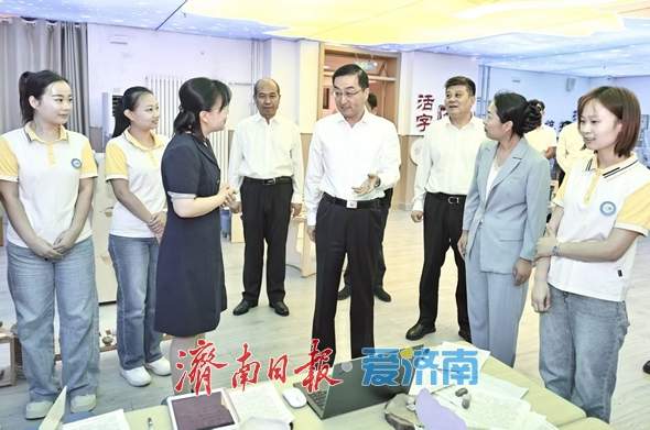 刘强看望慰问教师时强调：落实好立德树人根本任务 推动教育强市建设不断取得新成效