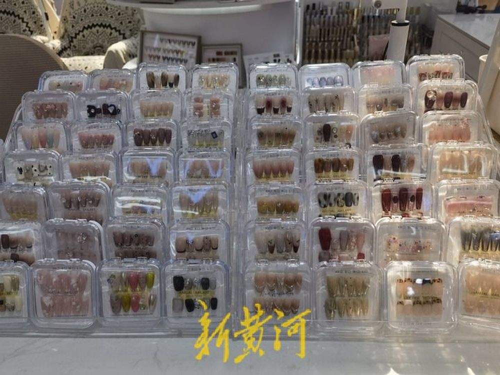 《哪吒2》爆火，敖闰姑姑“裂空爪”美甲线上线下冰火两重天