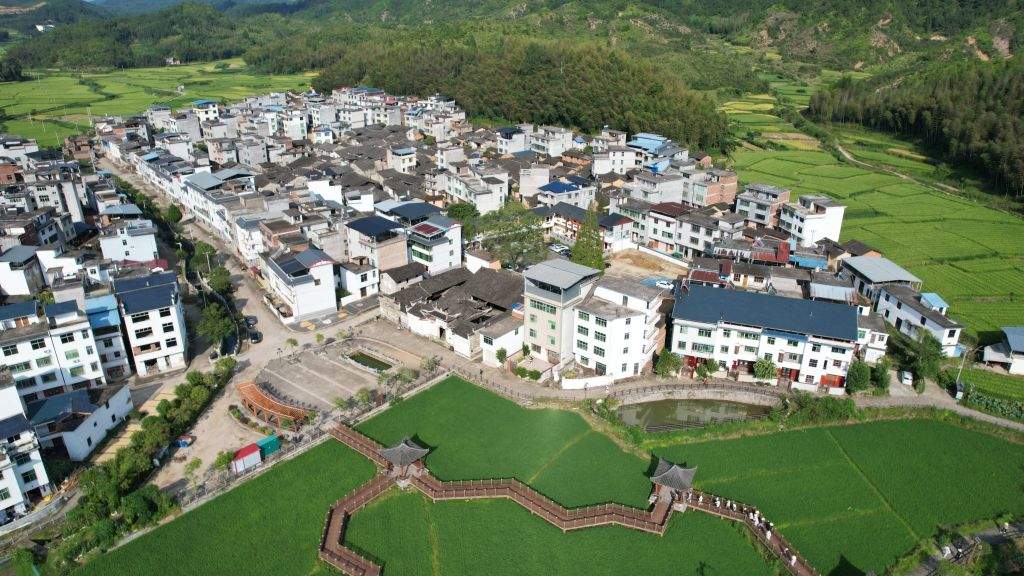 赓续长征精神 奋进复兴征程丨风展红旗物华新——福建长征出发地的故事与新章
