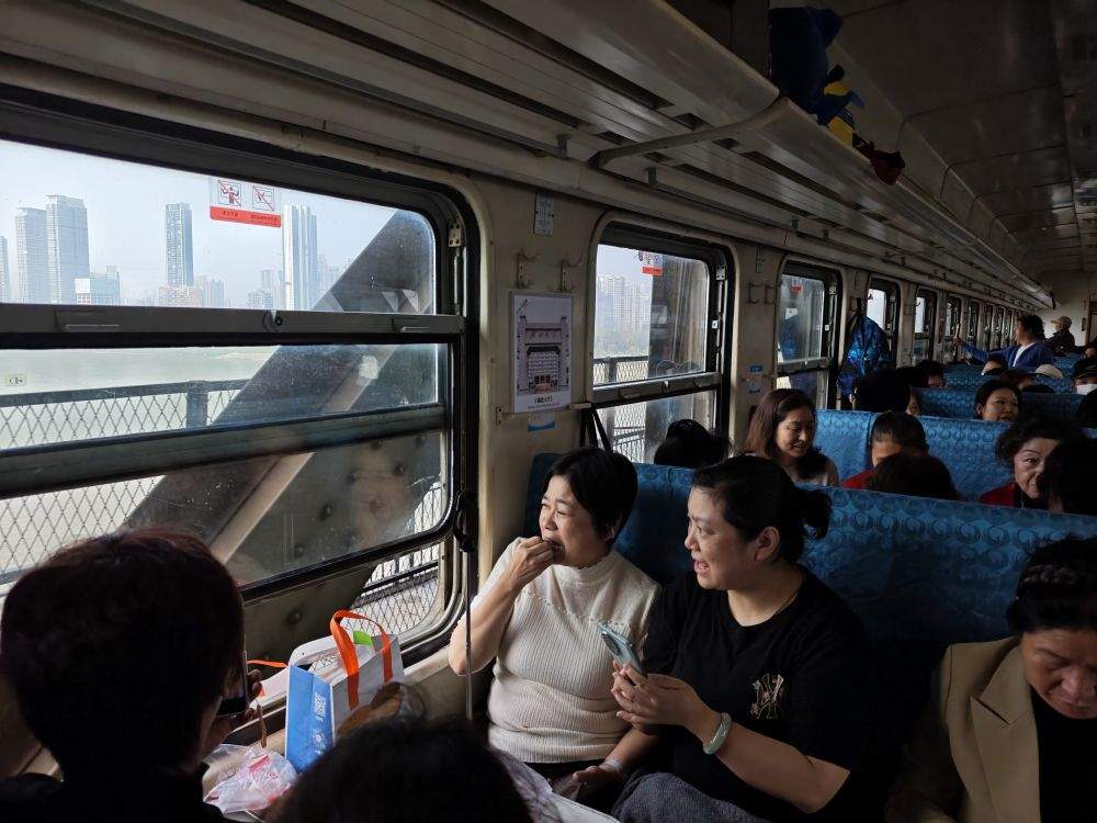 春日经济新图景 坐趟开往春天的“时光机”