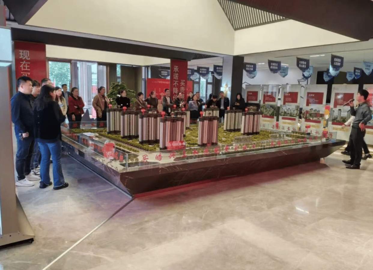 װ��Ƽ�Я���ٻս�Ͷ ��ȫ�����������˾�Ʒ������ 